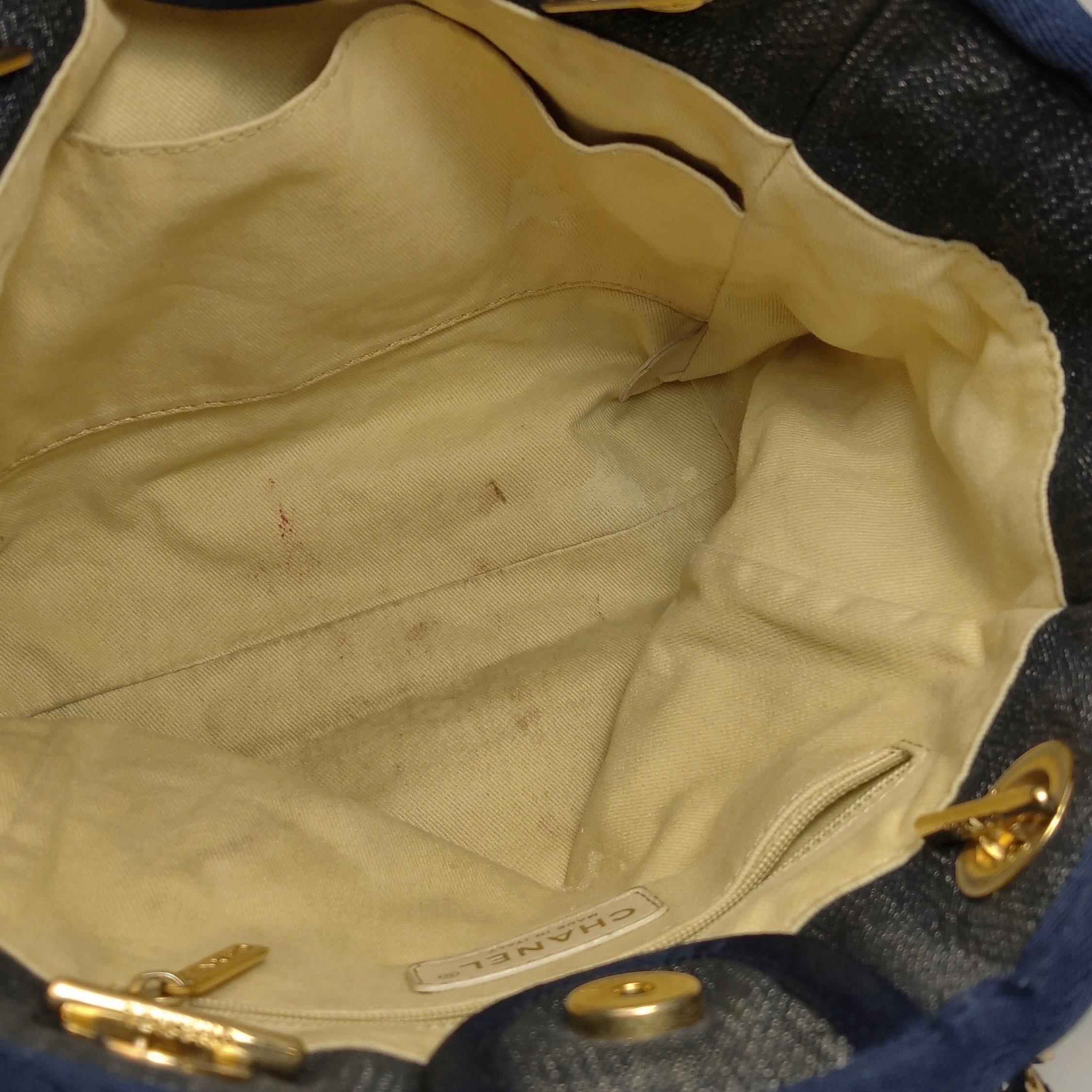 Chanel North South Deauville Tote Navy Denim Top Handle Shoulder Bag, 2012-2013 en vente 5