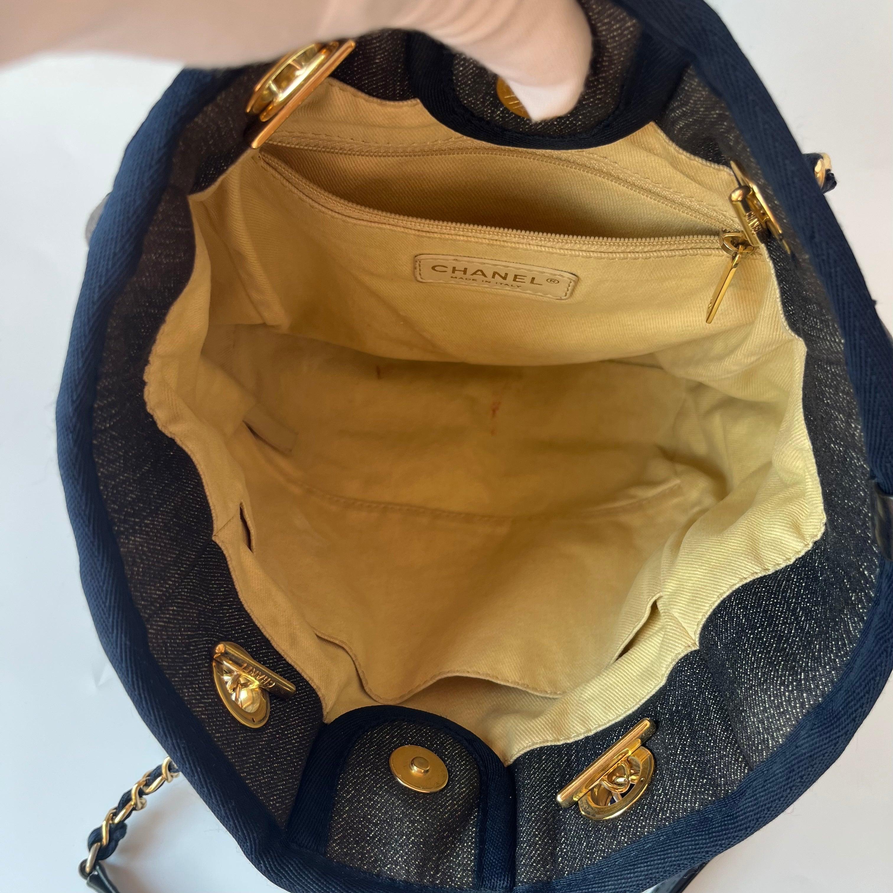 Chanel North South Deauville Tote Navy Denim Top Handle Shoulder Bag, 2012-2013 For Sale 2