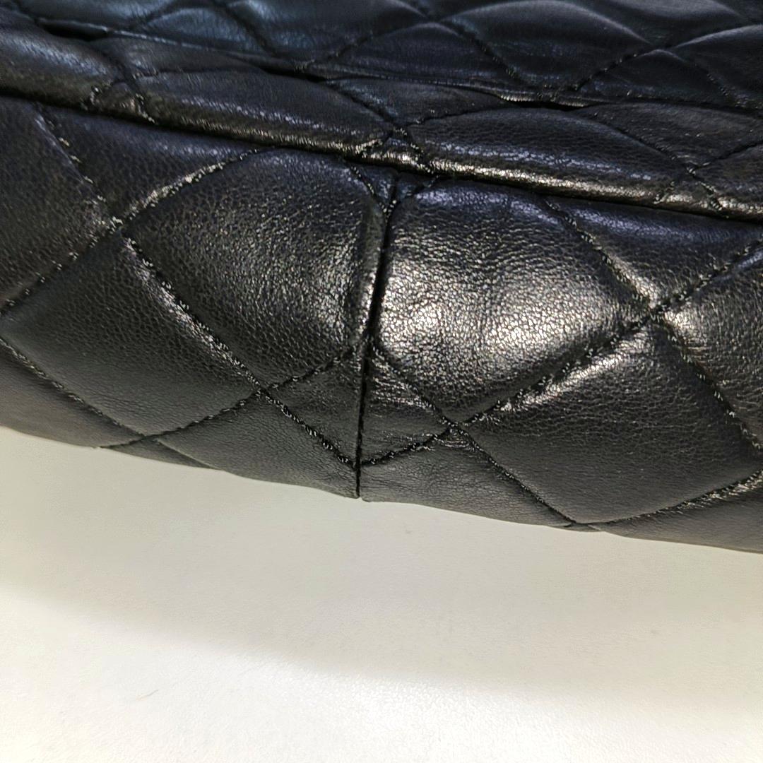 Chanel Now and Forever Bolso grande con solapa Piel de cordero negra Oro HW, 2013-14 en venta 10