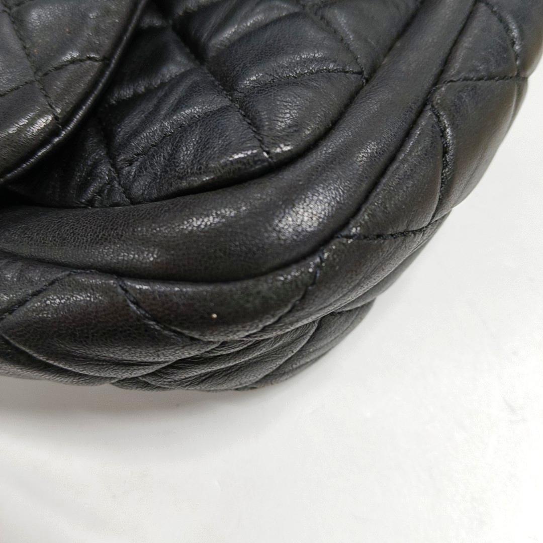 Chanel Now and Forever Bolso grande con solapa Piel de cordero negra Oro HW, 2013-14 en venta 11