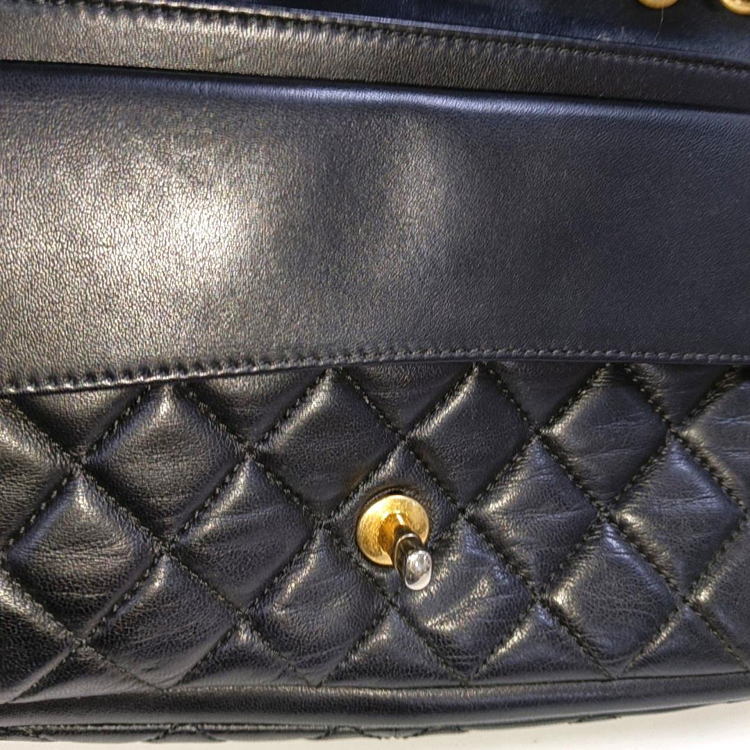 Chanel Now and Forever Bolso grande con solapa Piel de cordero negra Oro HW, 2013-14 en venta 4