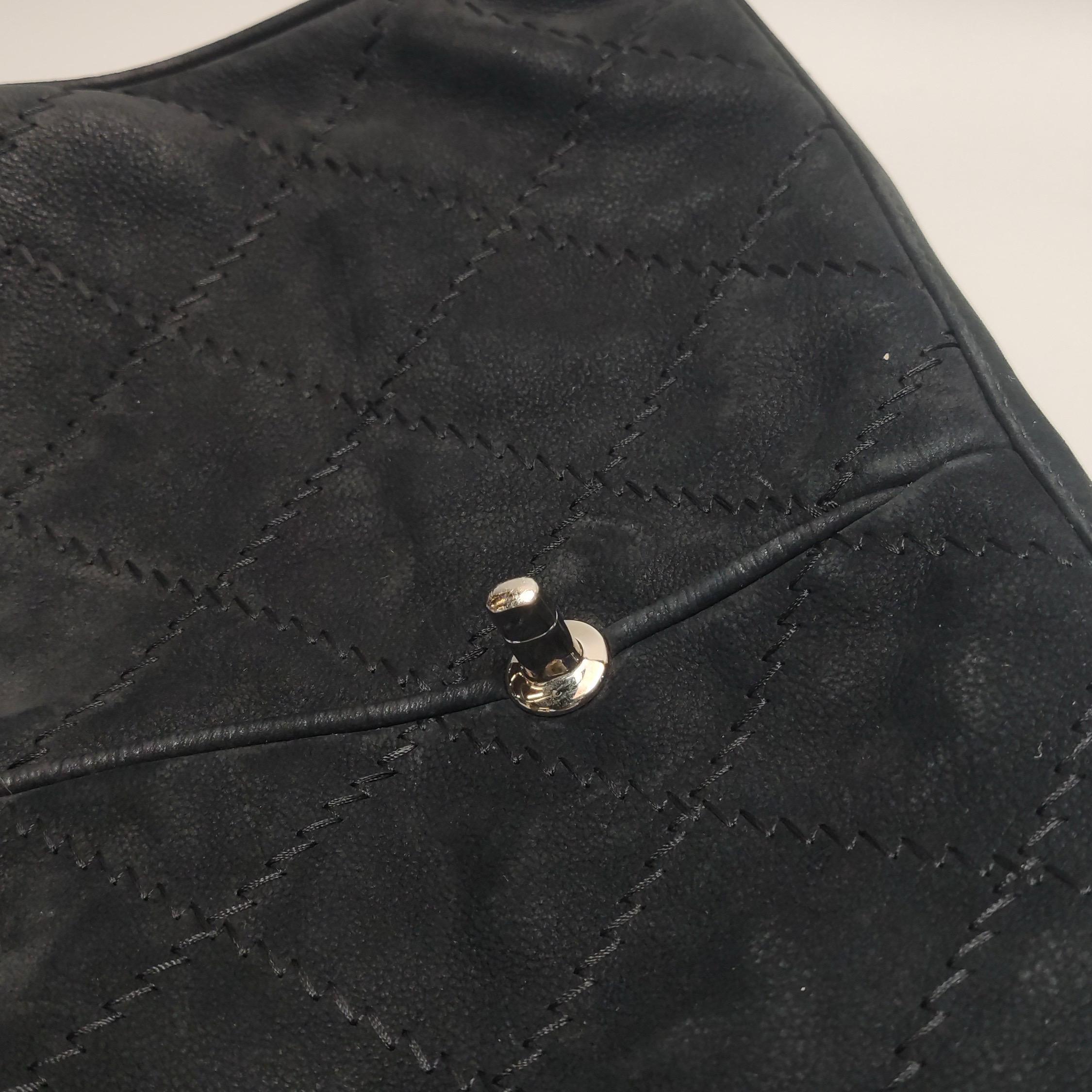 Chanel Nubuk Wildleder Darjeeling Flap Tasche Ultimate Stitch Schwarz Jumbo Tasche im Angebot 15