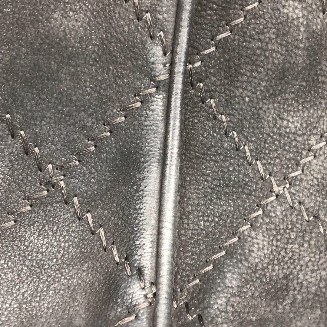 Chanel Sac à rabat Darjeeling en daim nubuck Ultimate Stitch by Stitch by Stitch noir en vente 14