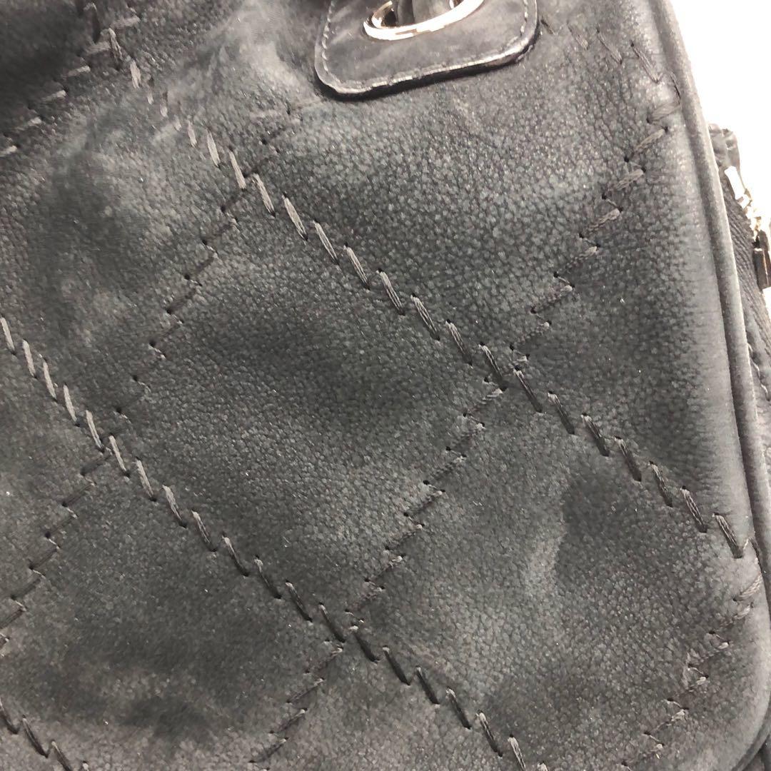 Chanel Sac à rabat Darjeeling en daim nubuck Ultimate Stitch by Stitch by Stitch noir en vente 15