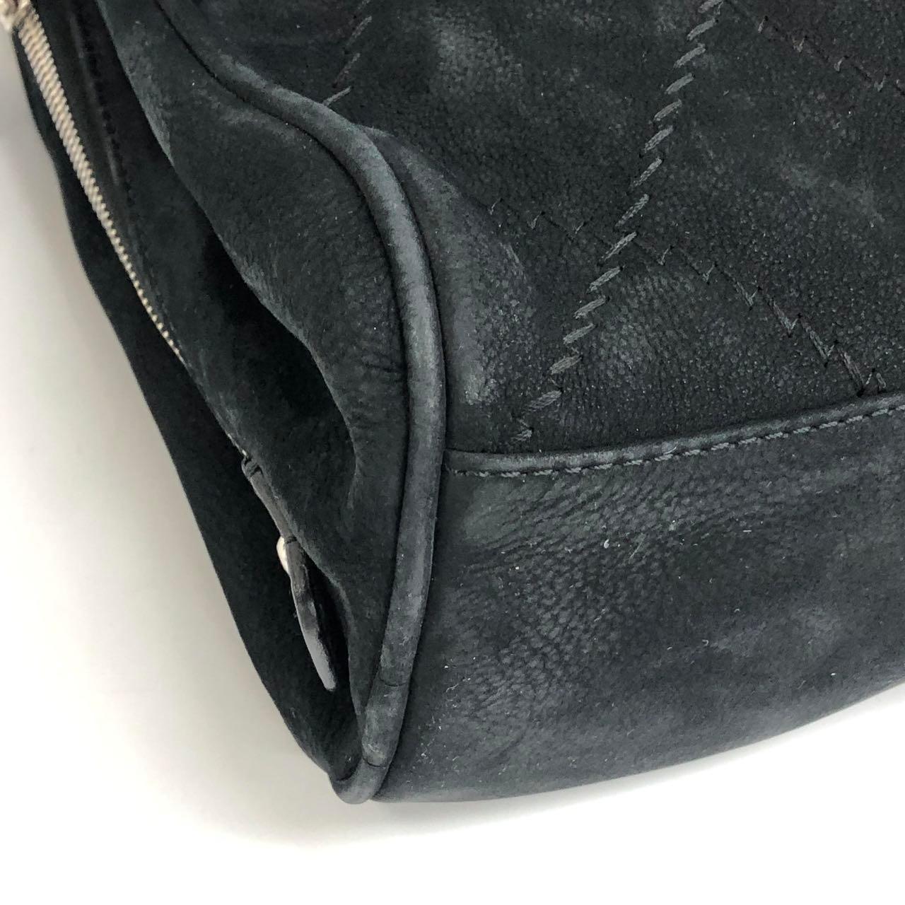 Chanel Sac à rabat Darjeeling en daim nubuck Ultimate Stitch by Stitch by Stitch noir en vente 1