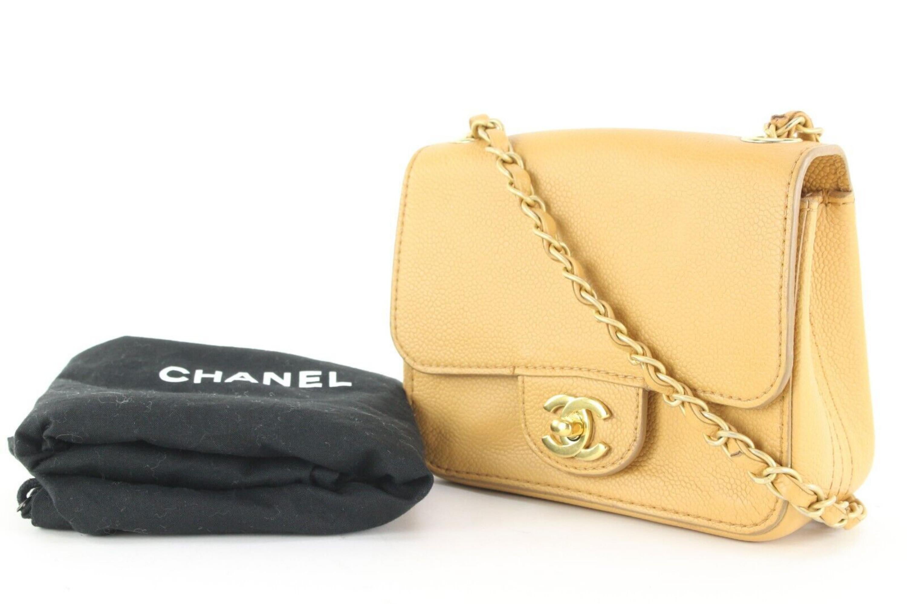 Chanel Nude Beige Caviar Leather Mini Classic Flap Square GHW 3CC1109 en vente 7