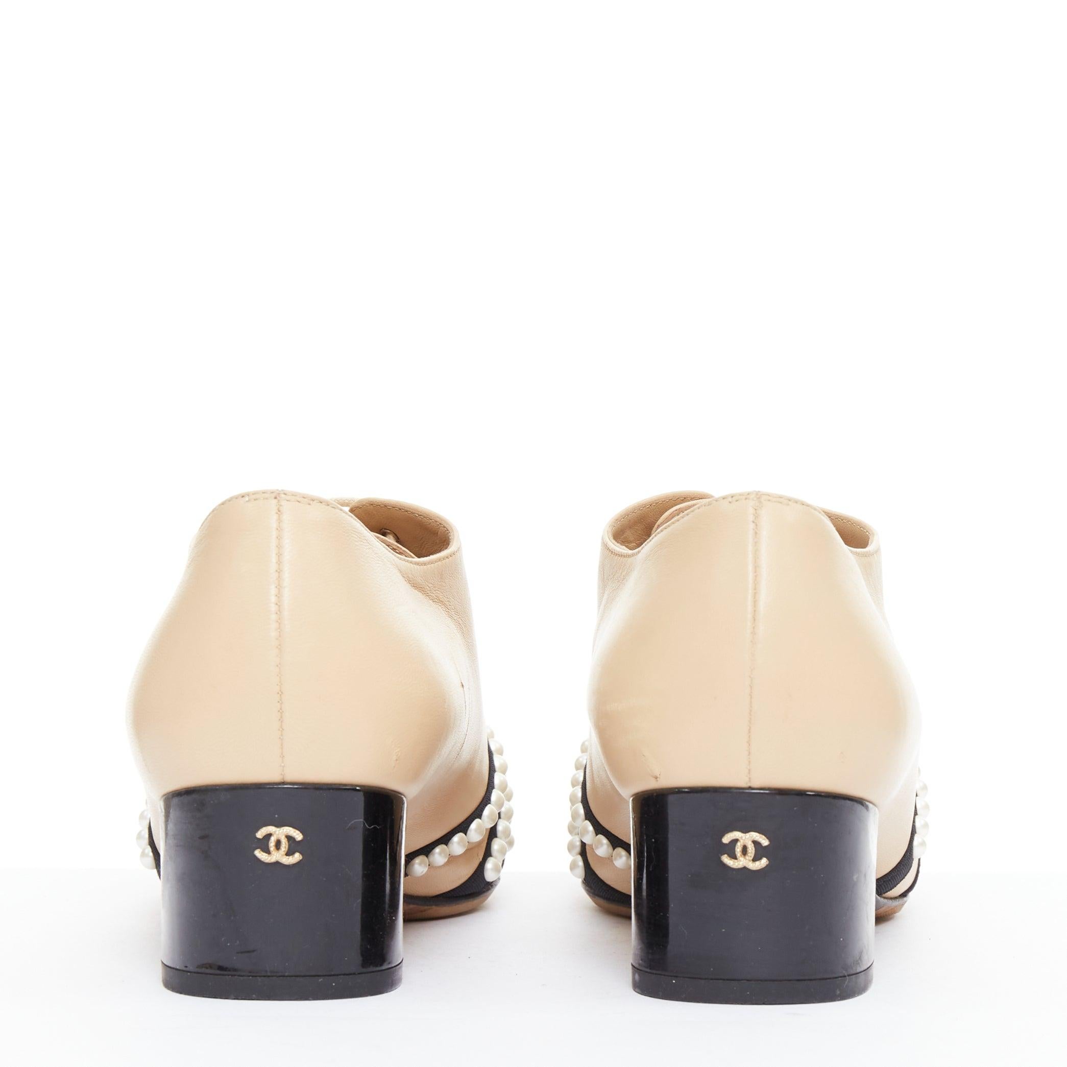 CHANEL nude black goatskin grosgrain pearl cap toe lace up oxfords EU38 Pour femmes en vente