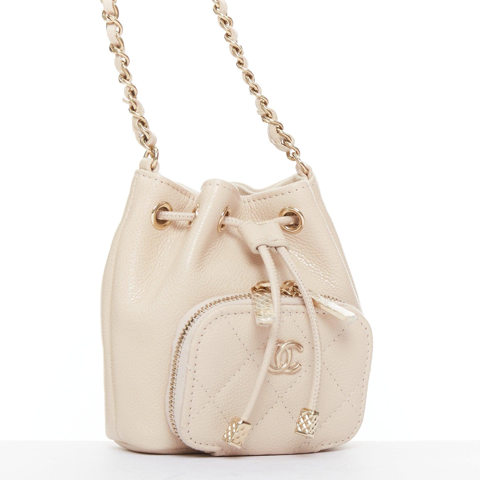 CHANEL nackt Kaviar Leder gesteppt CC Tasche Eimer Crossbody Kette Tasche (Beige) im Angebot