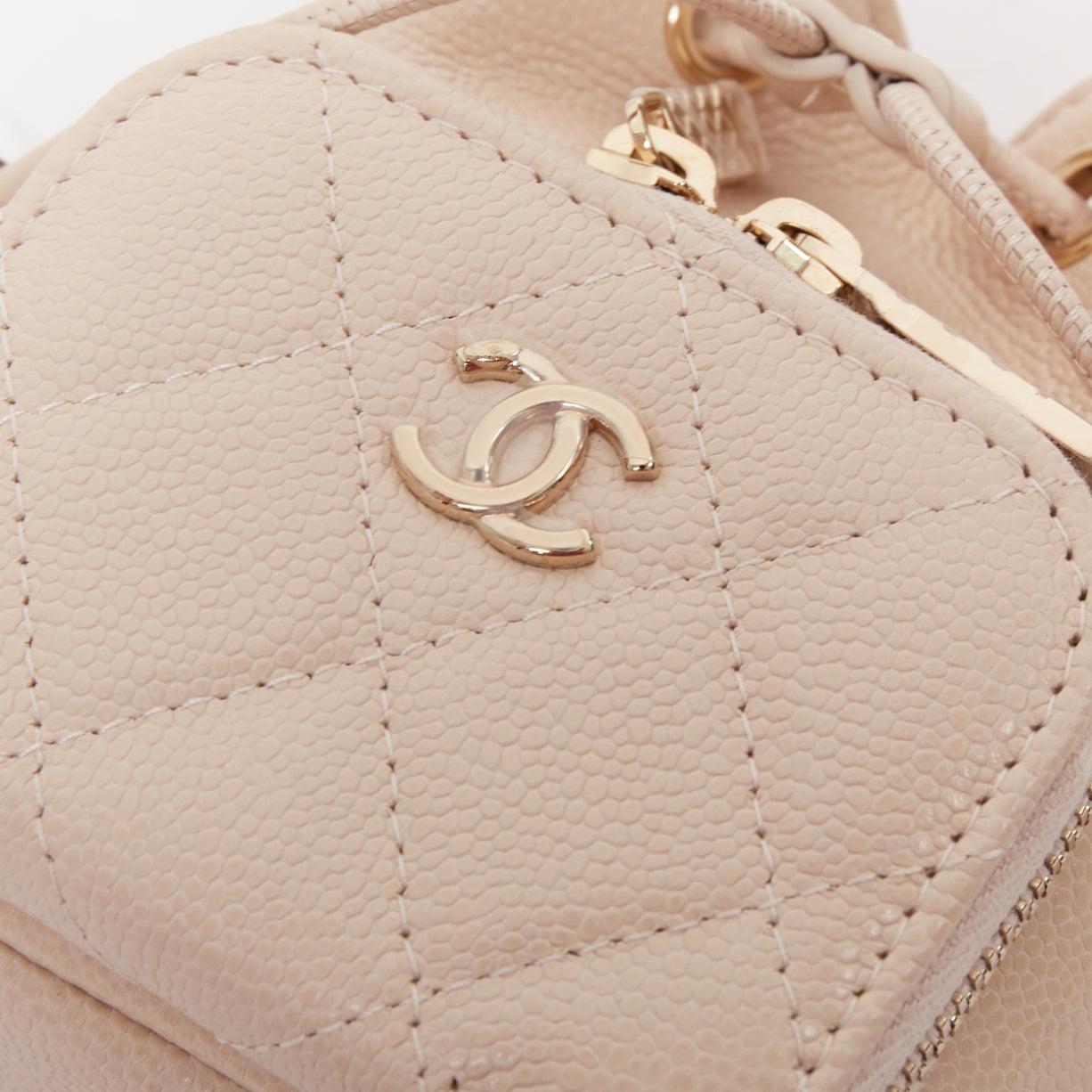 CHANEL nackt Kaviar Leder gesteppt CC Tasche Eimer Crossbody Kette Tasche im Angebot 2