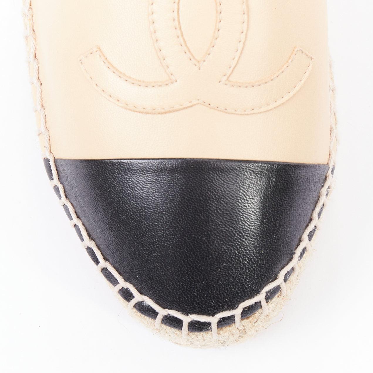 CHANEL nude lamb leather CC logo black toe cap beige espadrille shoes EU38 en vente 1