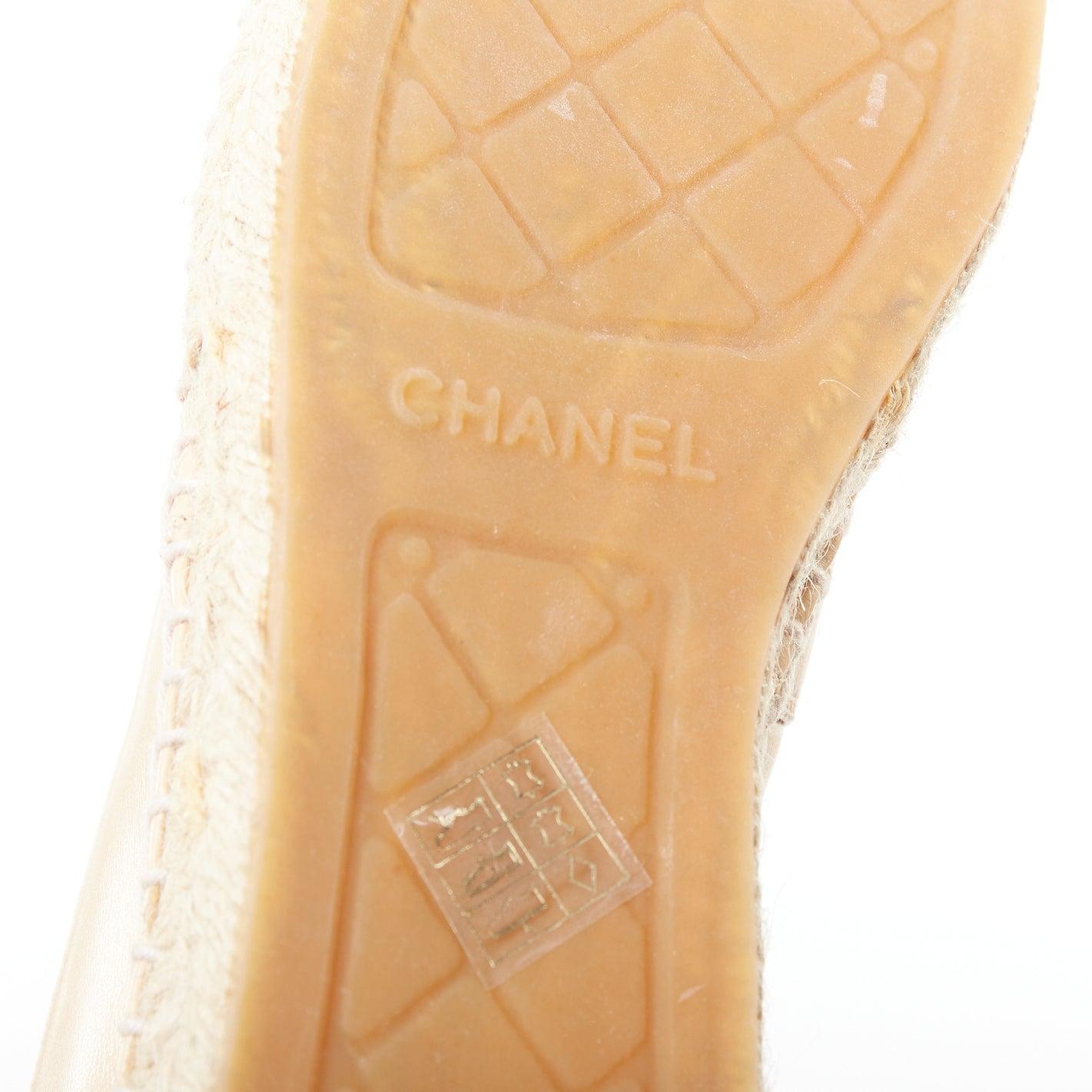 CHANEL nude lamb leather CC logo black toe cap espadrille shoes EU37 en vente 5