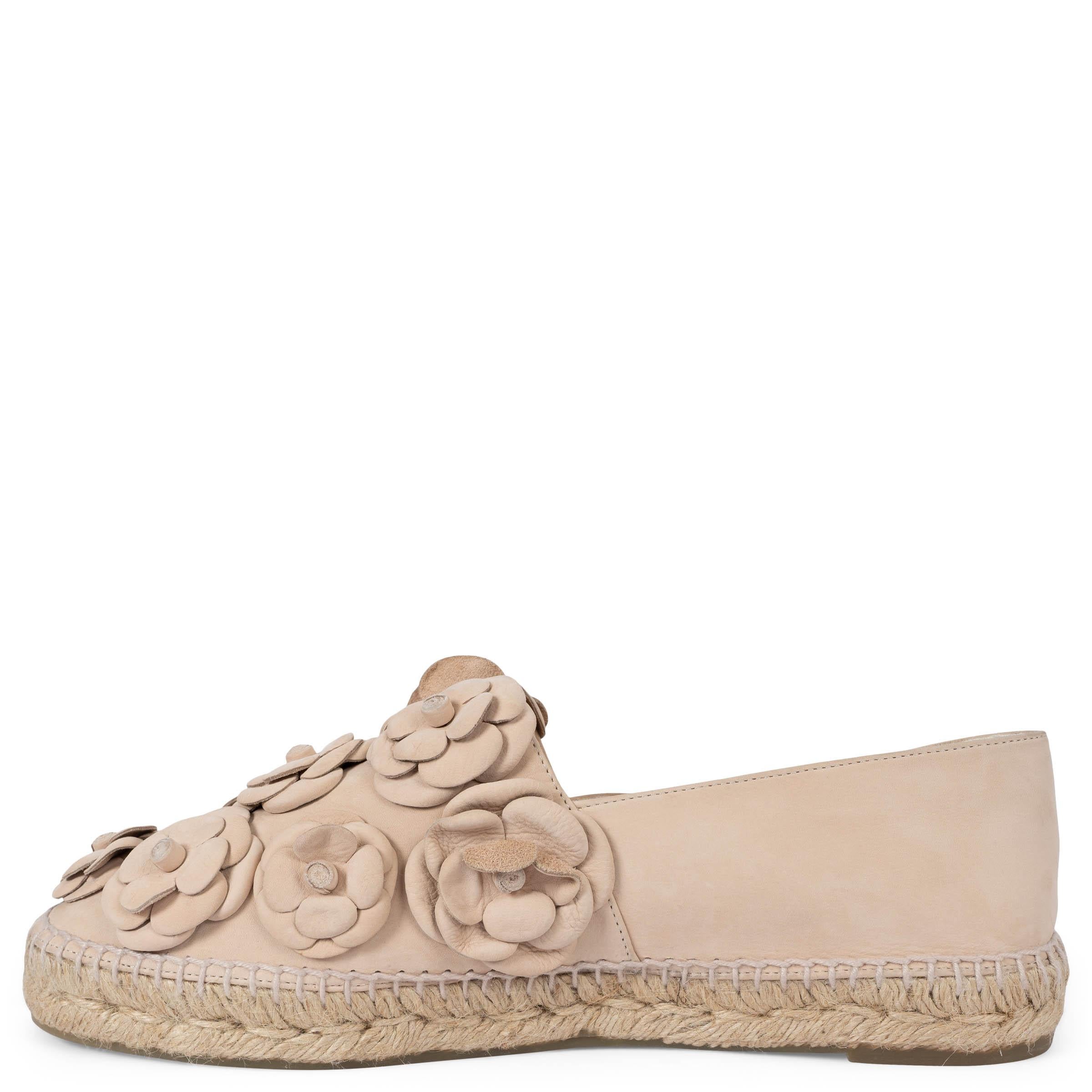Beige CHANEL nude leather 17C CUBA CAMELLIA Espadrilles Flats Shoes 42 fit 41 For Sale