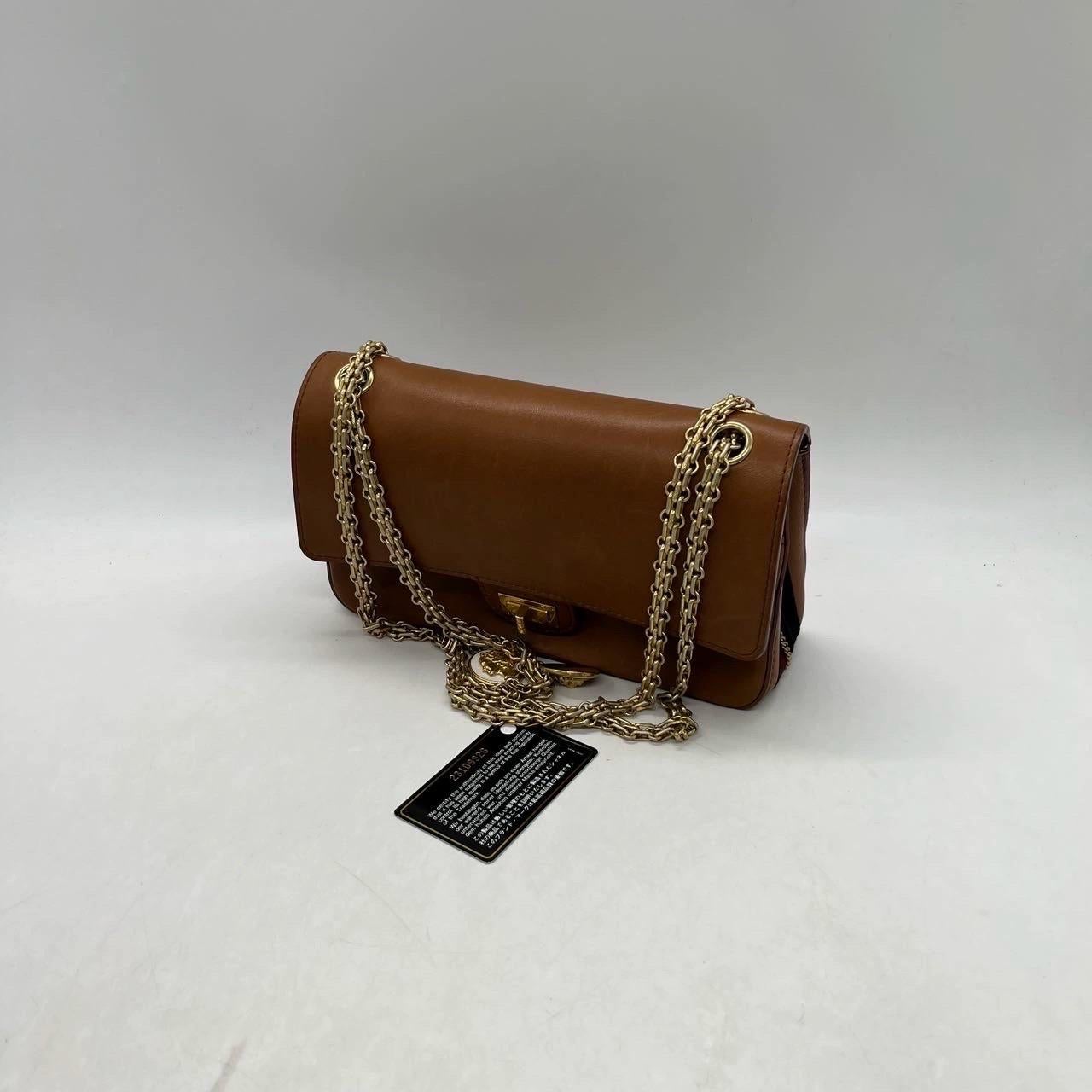 Chanel Nude Medallion 2.55 Reissue Brown Kalbsleder Doppelklappe Tasche Goldkette 201 im Angebot 6