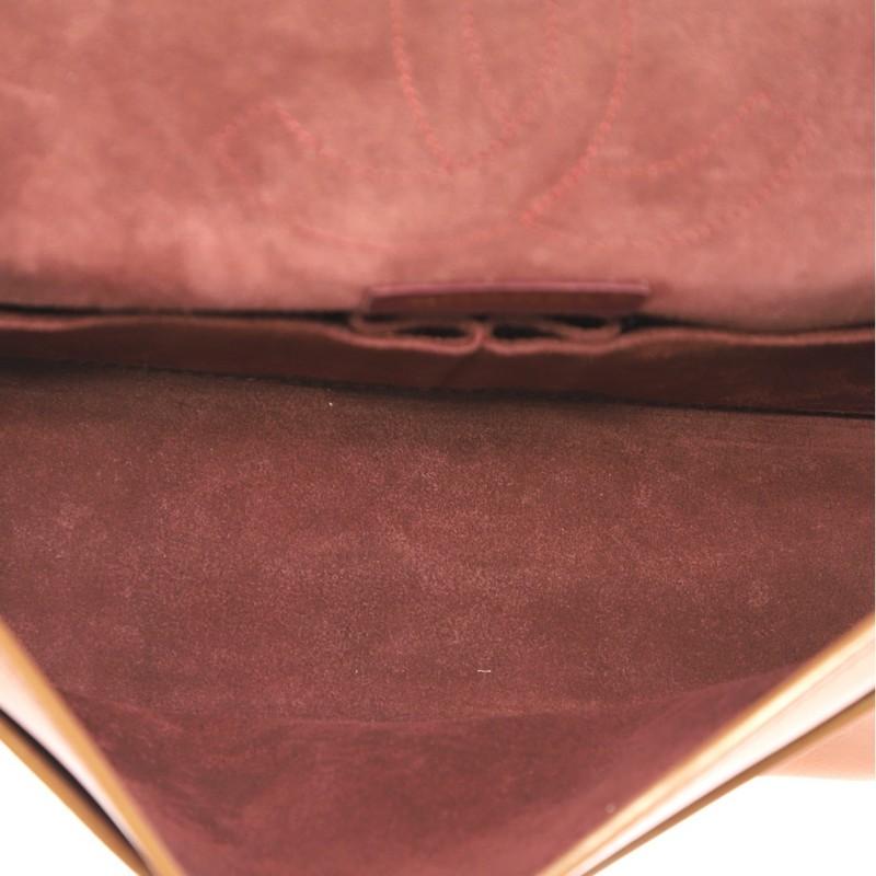 Chanel Nude Medallion Reissue 2.55 Handbag Calfskin 225 In Good Condition In NY, NY
