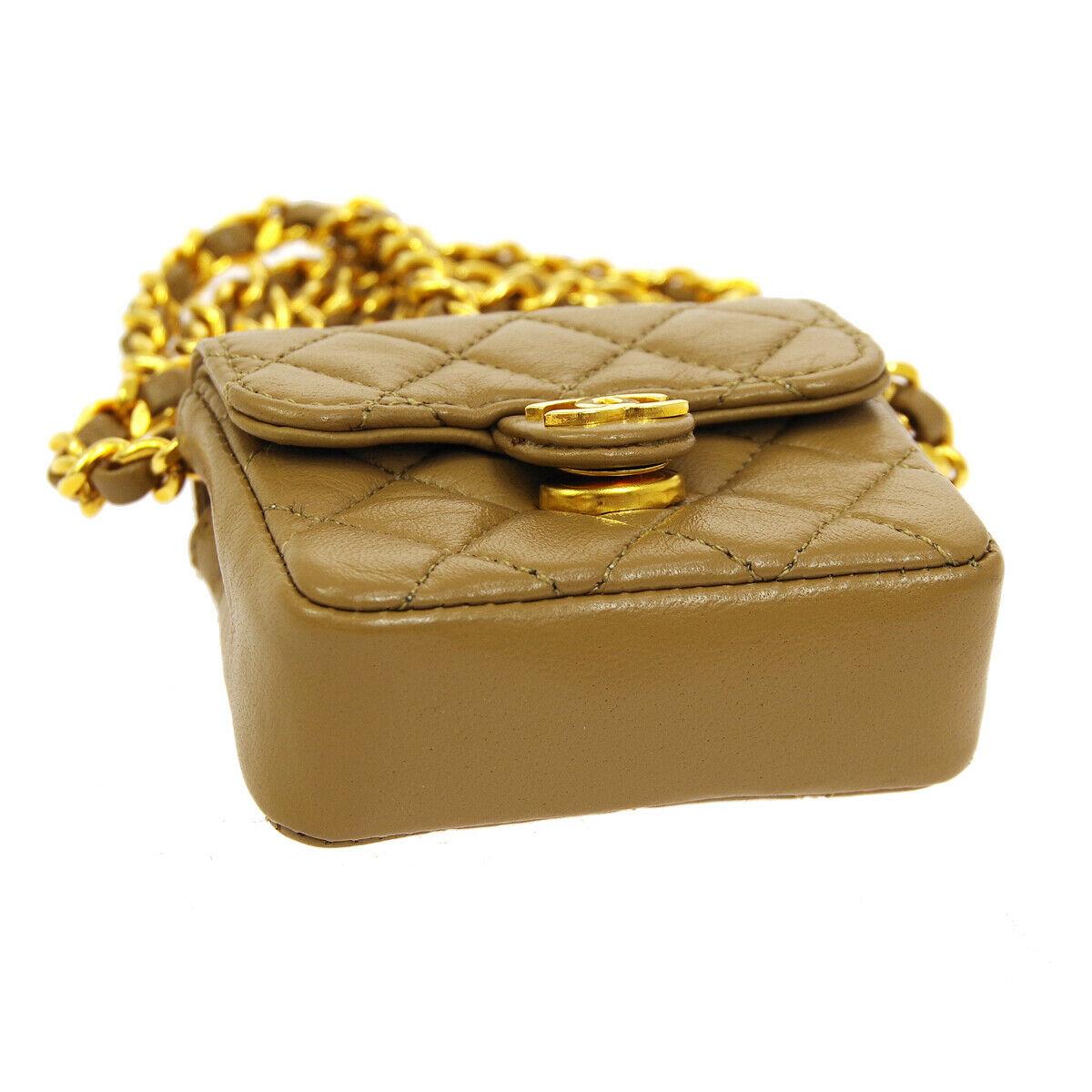 Chanel Nude Tan Leder Gold Micro Mini Shoulder Flap Bag in Box im Zustand „Gut“ in Chicago, IL
