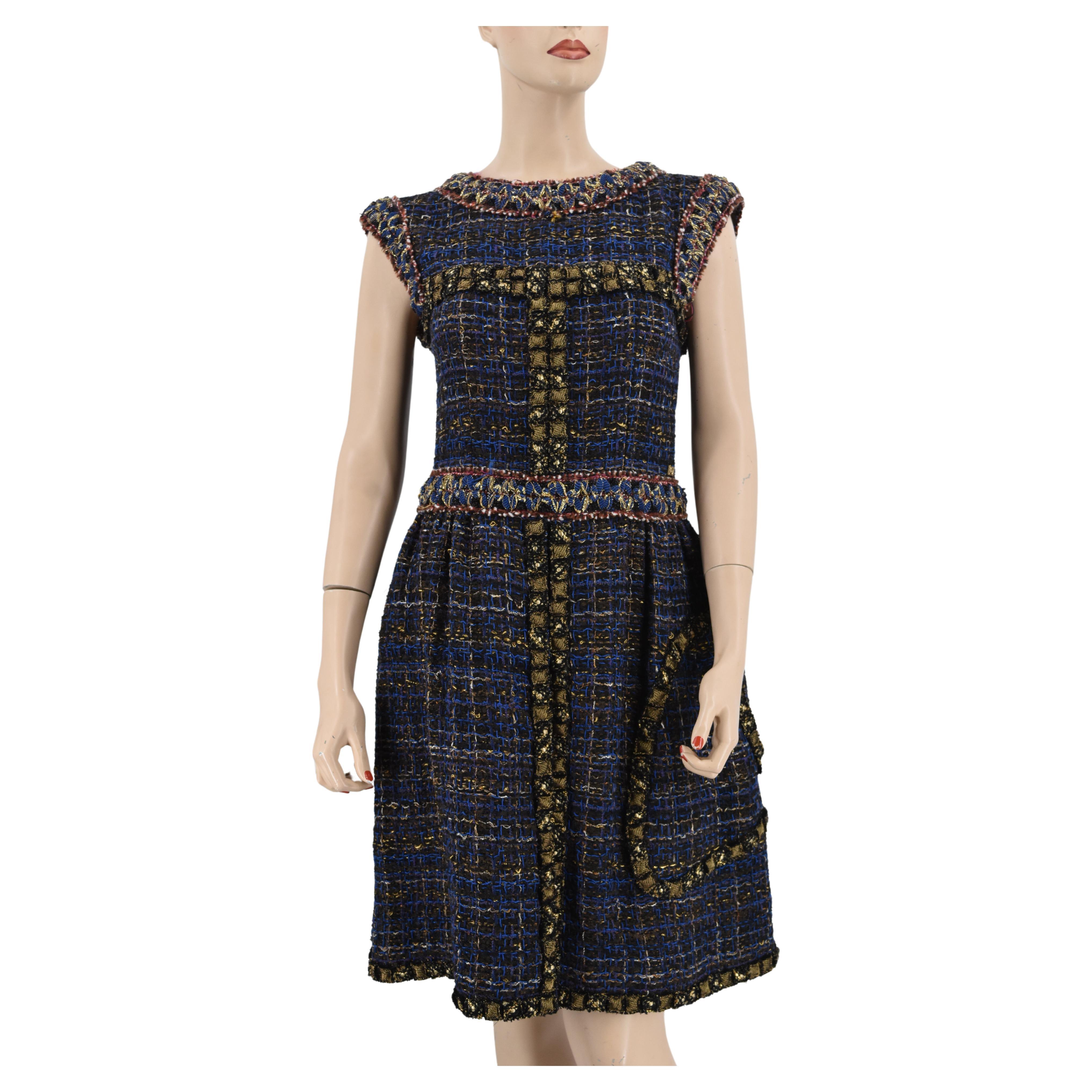 Chanel NWT 11A Fall 2011 Tweed Dress with CC logo 36 Rare New For Sale