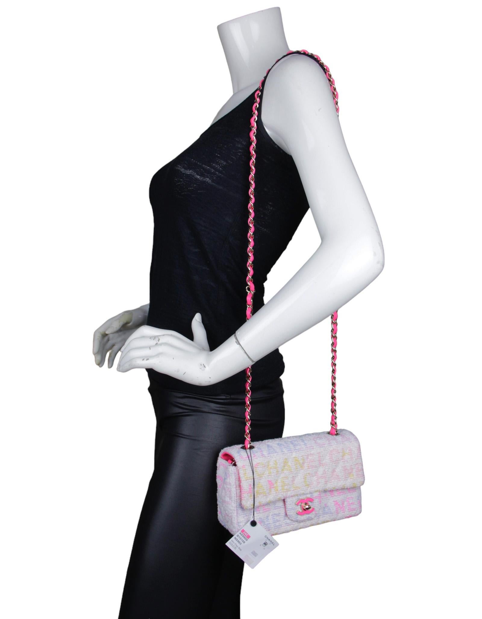 Chanel 2024 White Tweed CHANEL Print Rectangular Mini Flap Bag

Made In: France
Year of Production: 2024
Color: White and multicolor
Hardware: Pink and pale goldtone
Materials: Tweed
Lining: Smooth pink leather
Closure/Opening: Flap top with CC