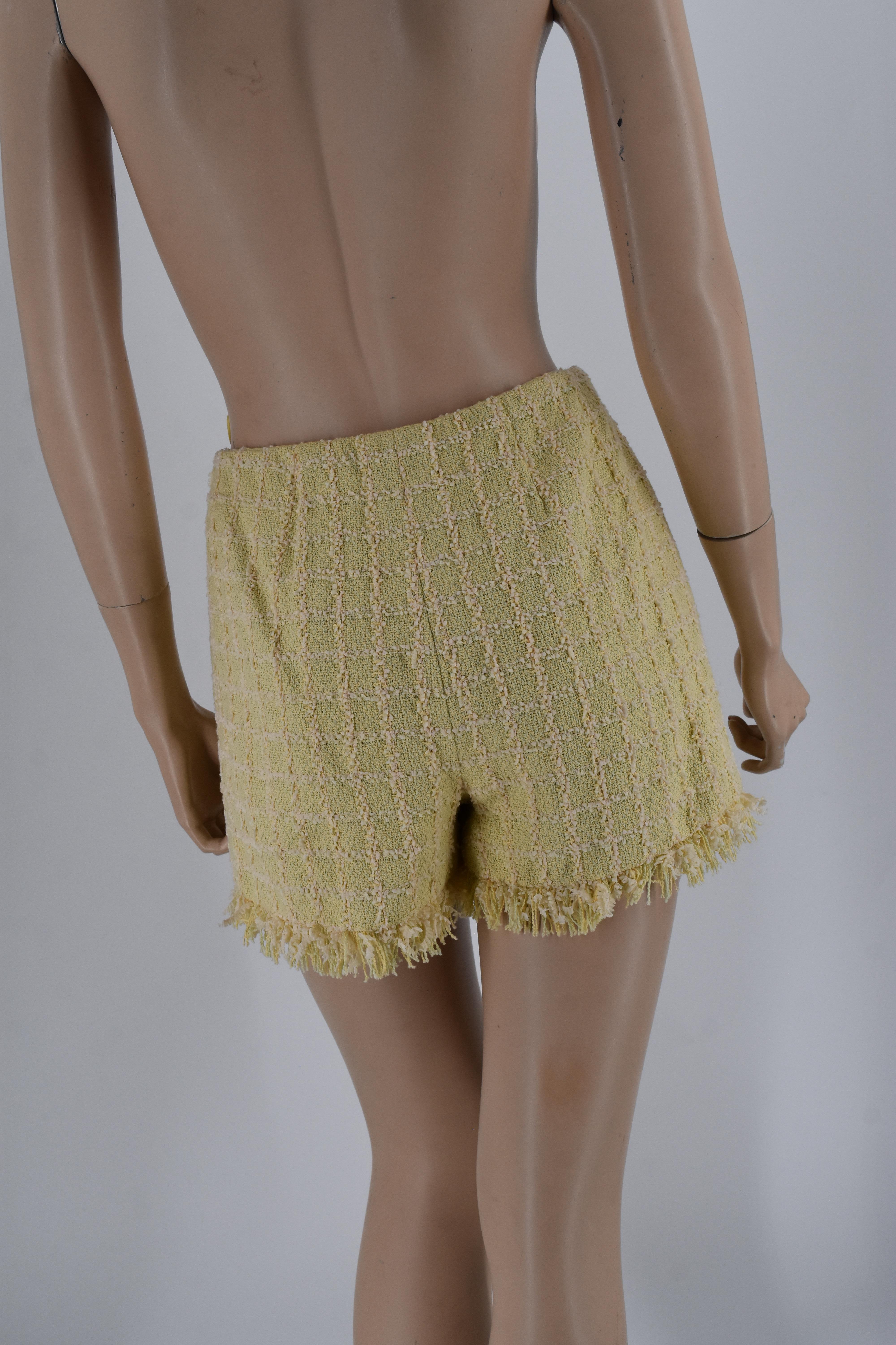 Marrone Chanel NWT 94P 1994 Runway Tweed Shorts Multicolore 40 e Fabrice Swatch in vendita