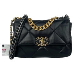 Chanel NWT Black Lambskin Leather Quilted Medium 19 Bag