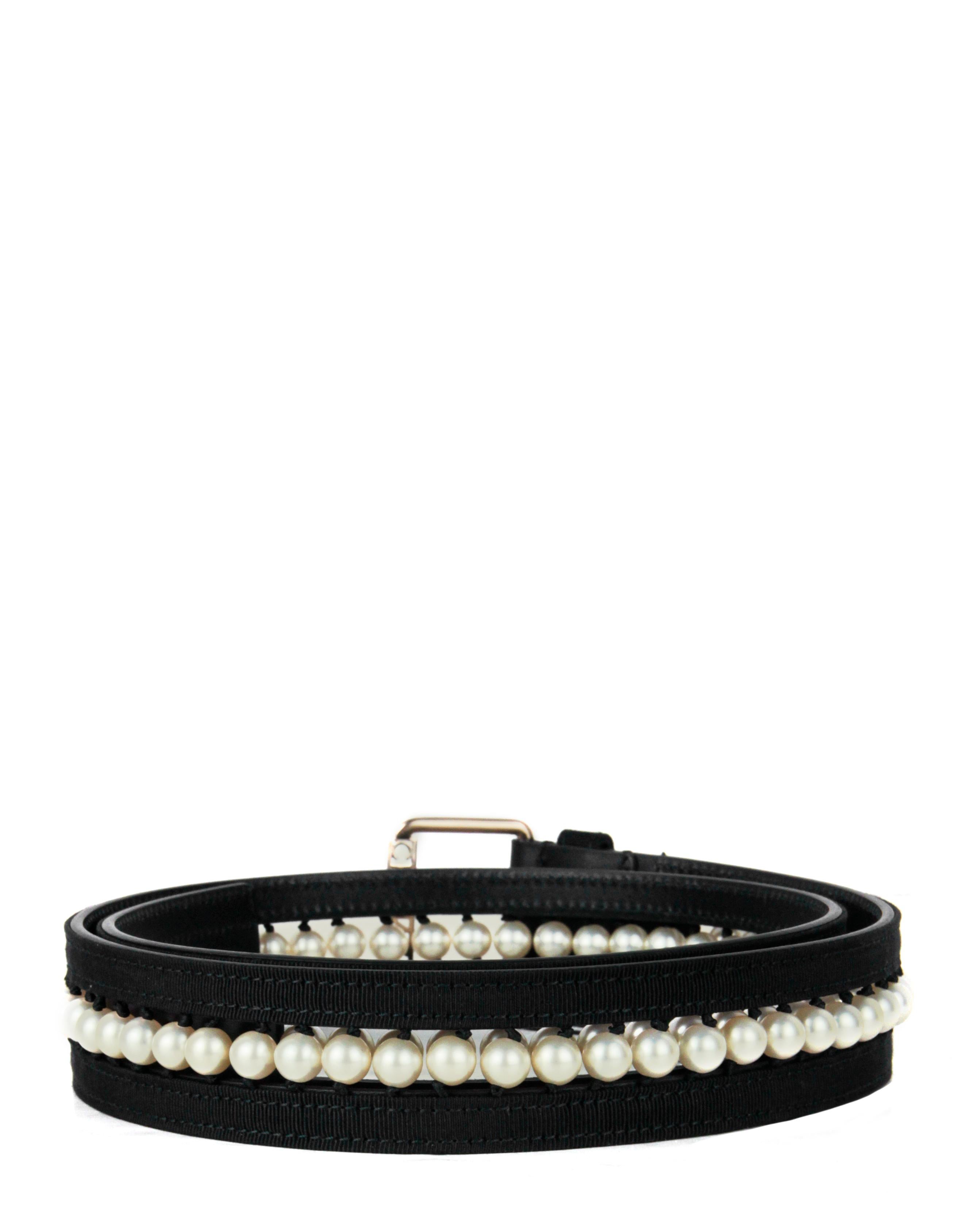 Chanel NWT Black Leather & Grosgrain Pearl Belt sz 90 rt. $1, 850 In New Condition In New York, NY