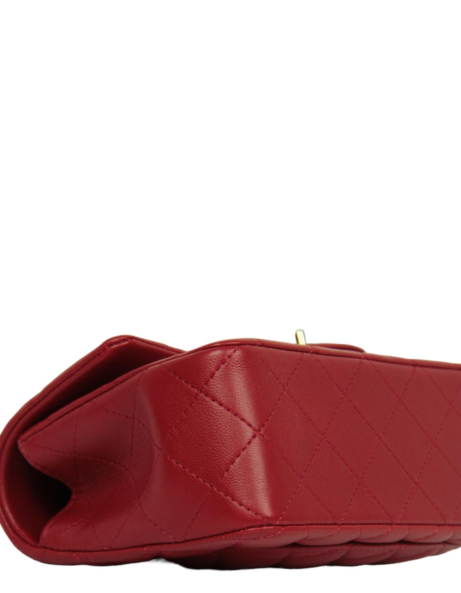 Chanel NWT Mini sac à main rectangulaire en cuir d'agneau rouge avec poignée Pour femmes en vente