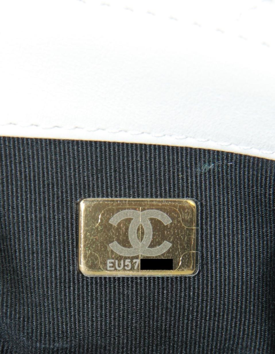 Chanel NWT Sac moyen 19 en cuir d'agneau blanc matelassé en vente 3