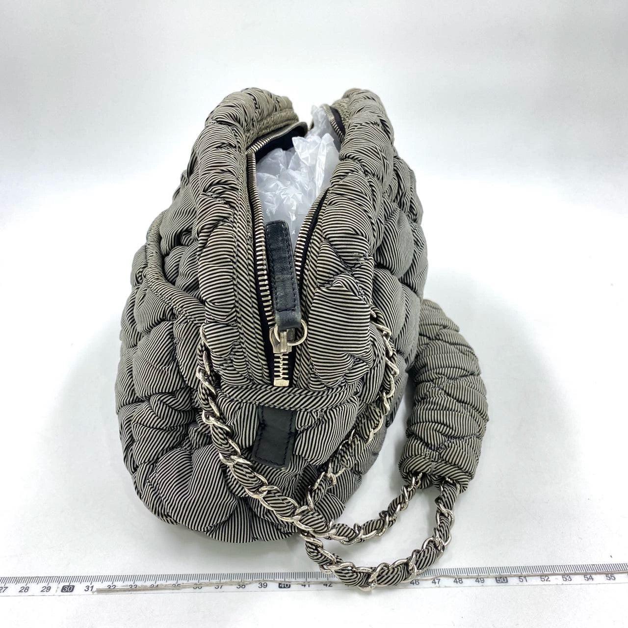 Chanel Nylon Bubble Striped Quilt Accordion Flap Bag Blue, 2009-2010 In Good Condition In AUBERVILLIERS, FR