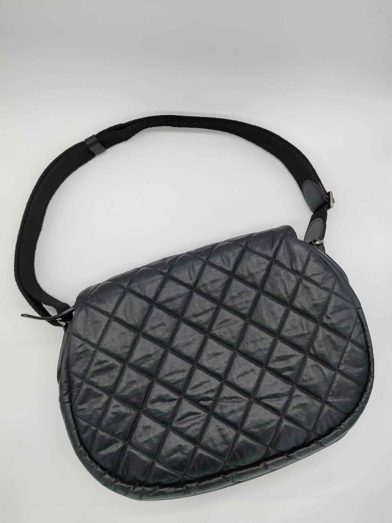 Chanel Nylon Quilted Coco Cocoon Messenger Bag - '10s In Good Condition For Sale In Milano, IT