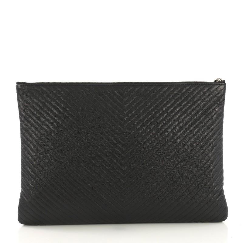 chanel chevron clutch