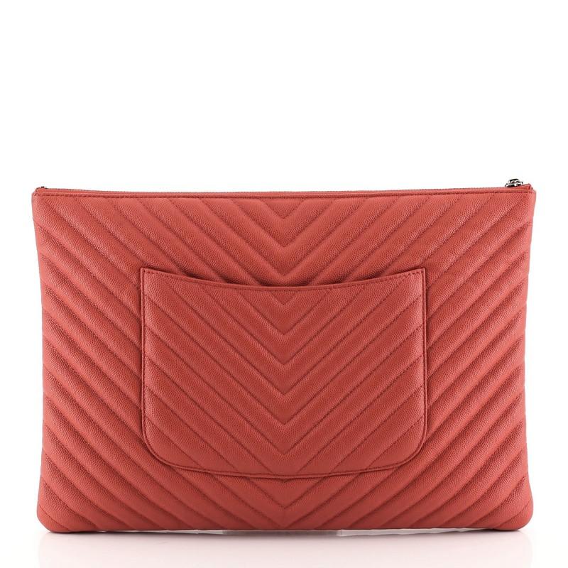 Chanel O Case Clutch Chevron Caviar Large In Good Condition In NY, NY