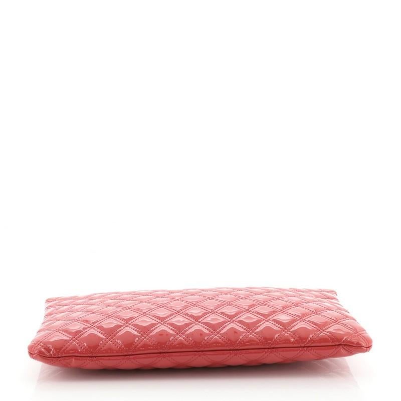  Chanel O Case Clutch Quilted Patent Large In Good Condition In NY, NY