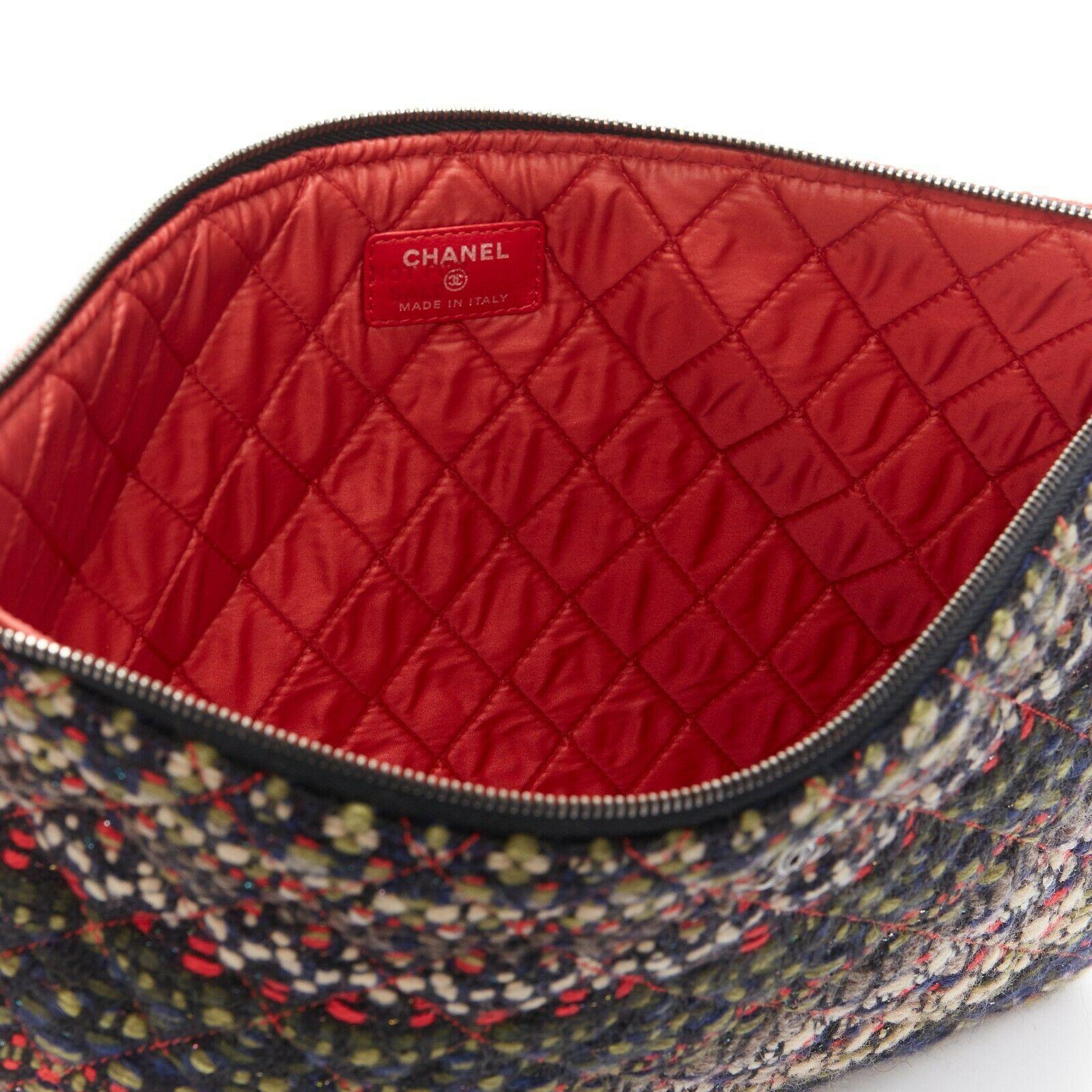 CHANEL O-case Paris Salzburg tweed pouch wool silver quilted clutch bag 5