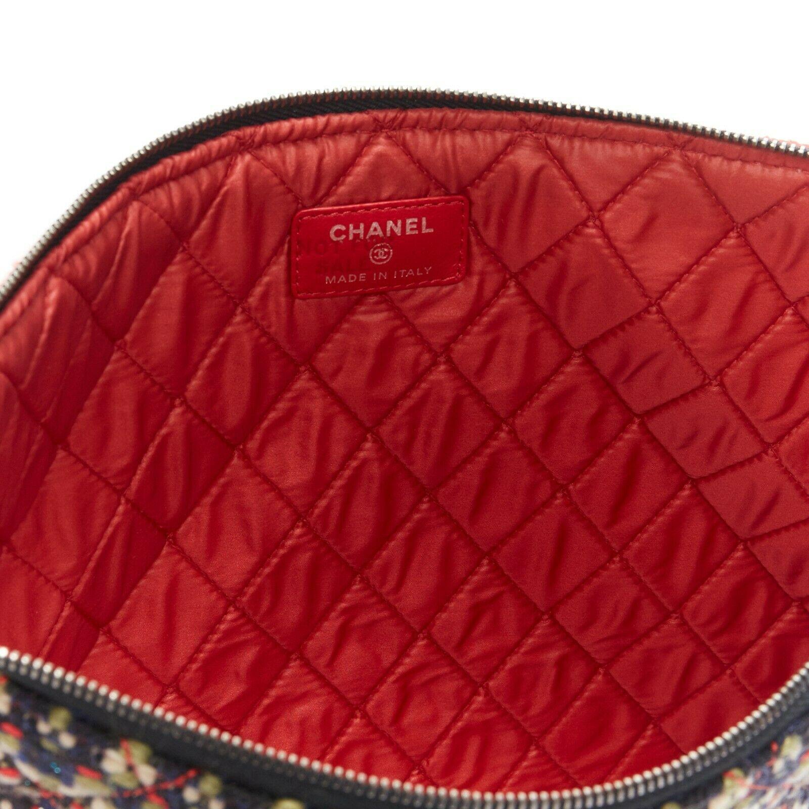 CHANEL O-case Paris Salzburg tweed pouch wool silver quilted clutch bag 4