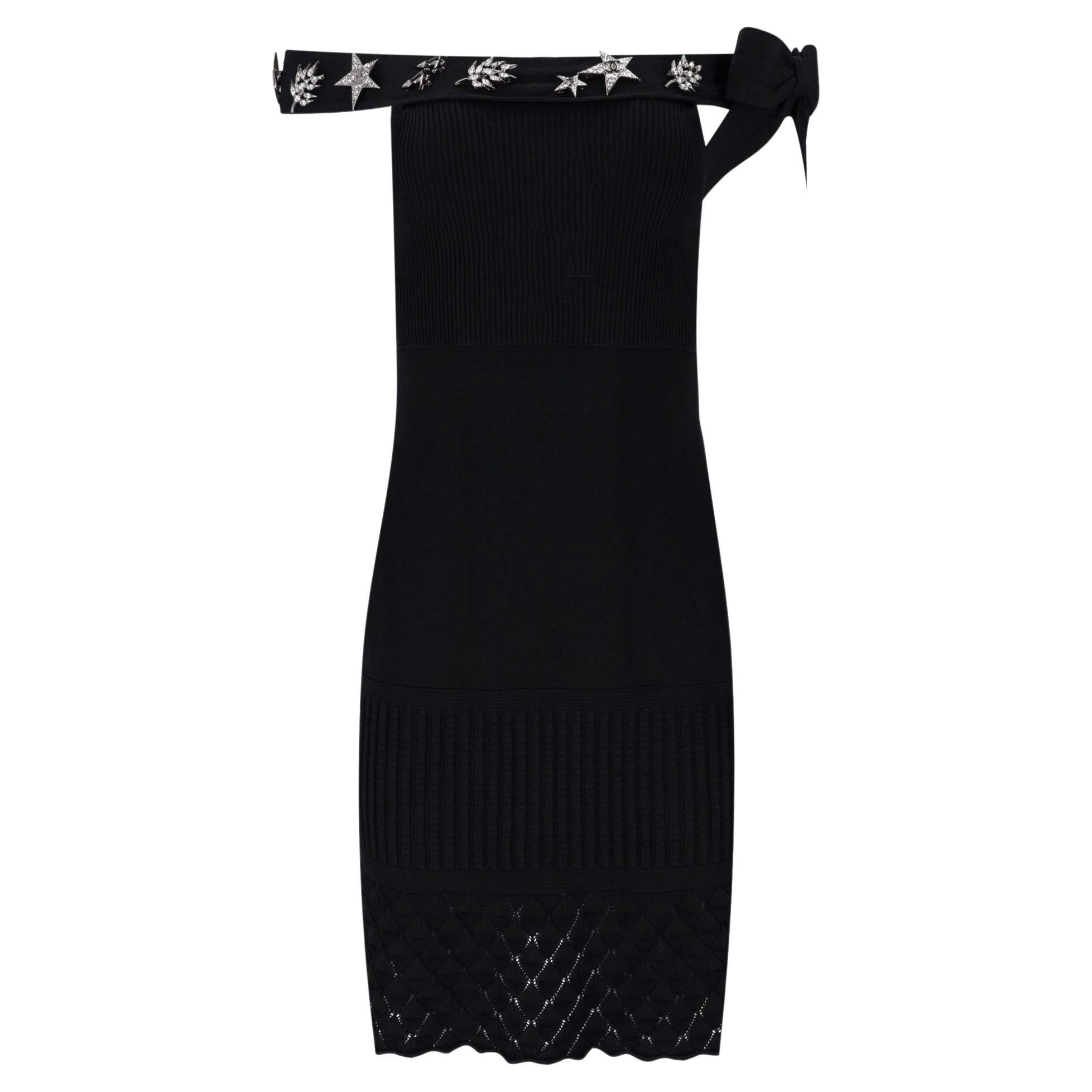 Chanel Off-The-Shoulder Dress With Crystal & 'CC' Logo Embellished Brooches For Sale