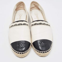 Chanel Off White/Black Leather CC Espadrille Flats Size 39