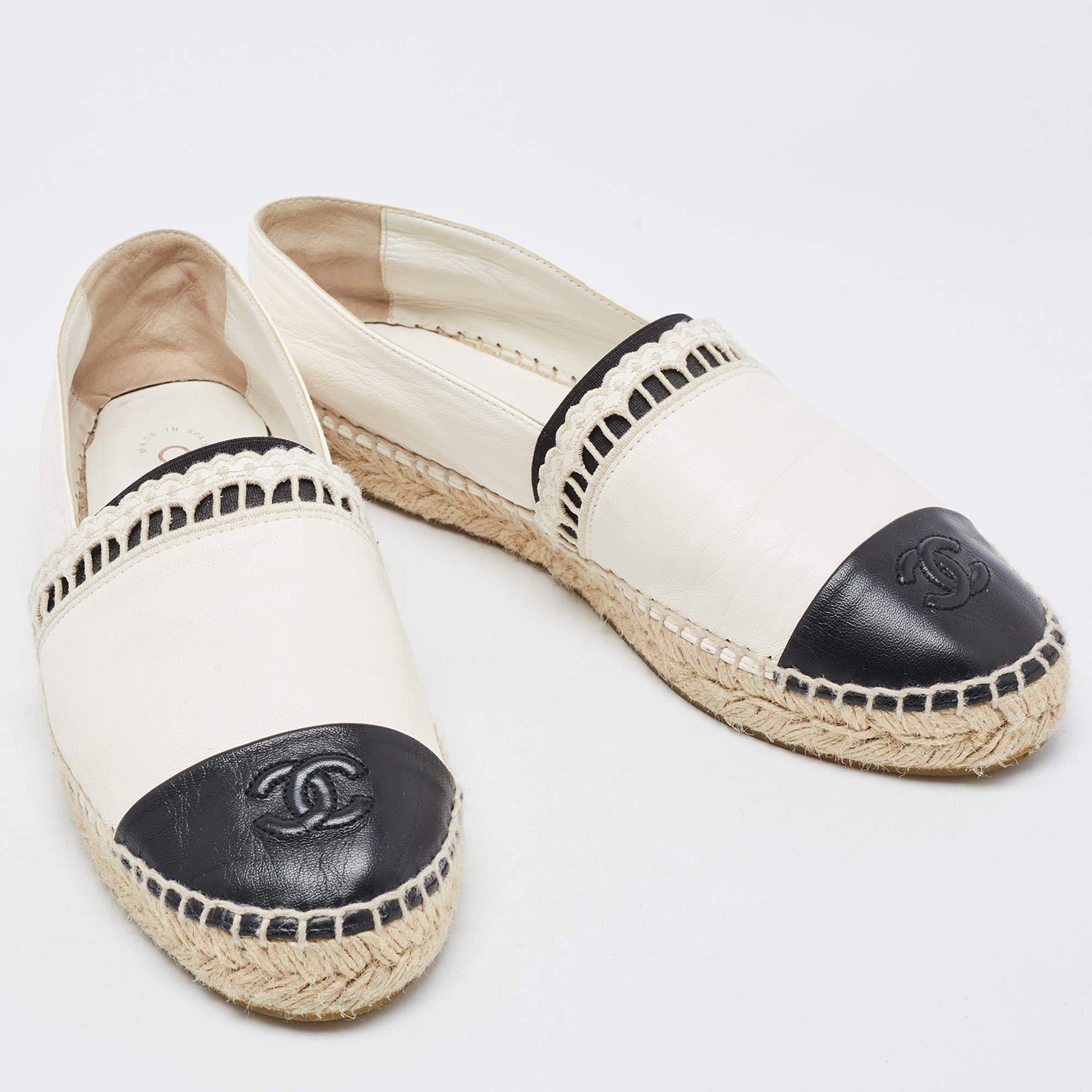 Chanel Off White/Black Leather CC Espadrille Flats Size 39 1