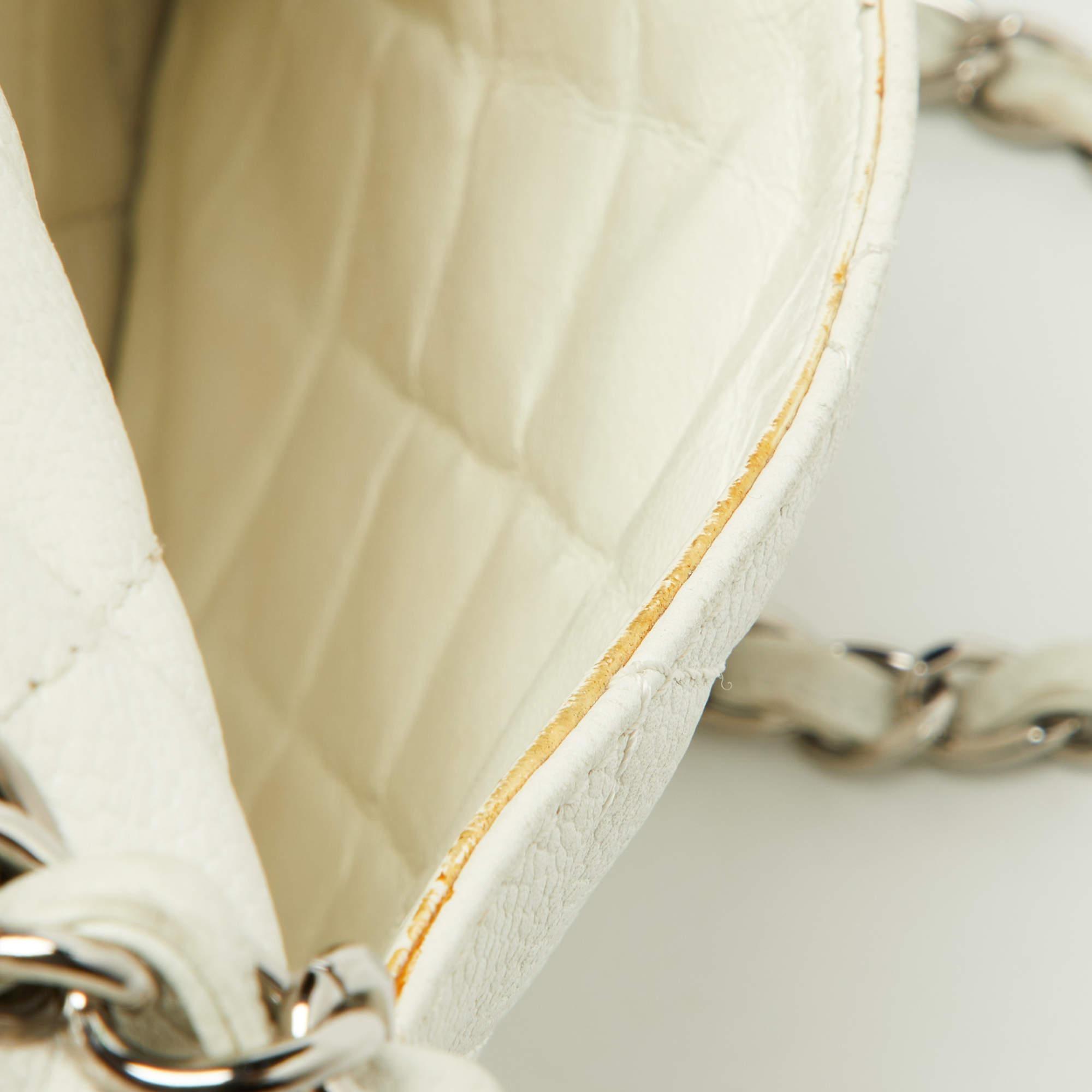 Chanel Off White gesteppte Maxi Classic Single Flap Bag aus Leder in Kaviar im Angebot 4