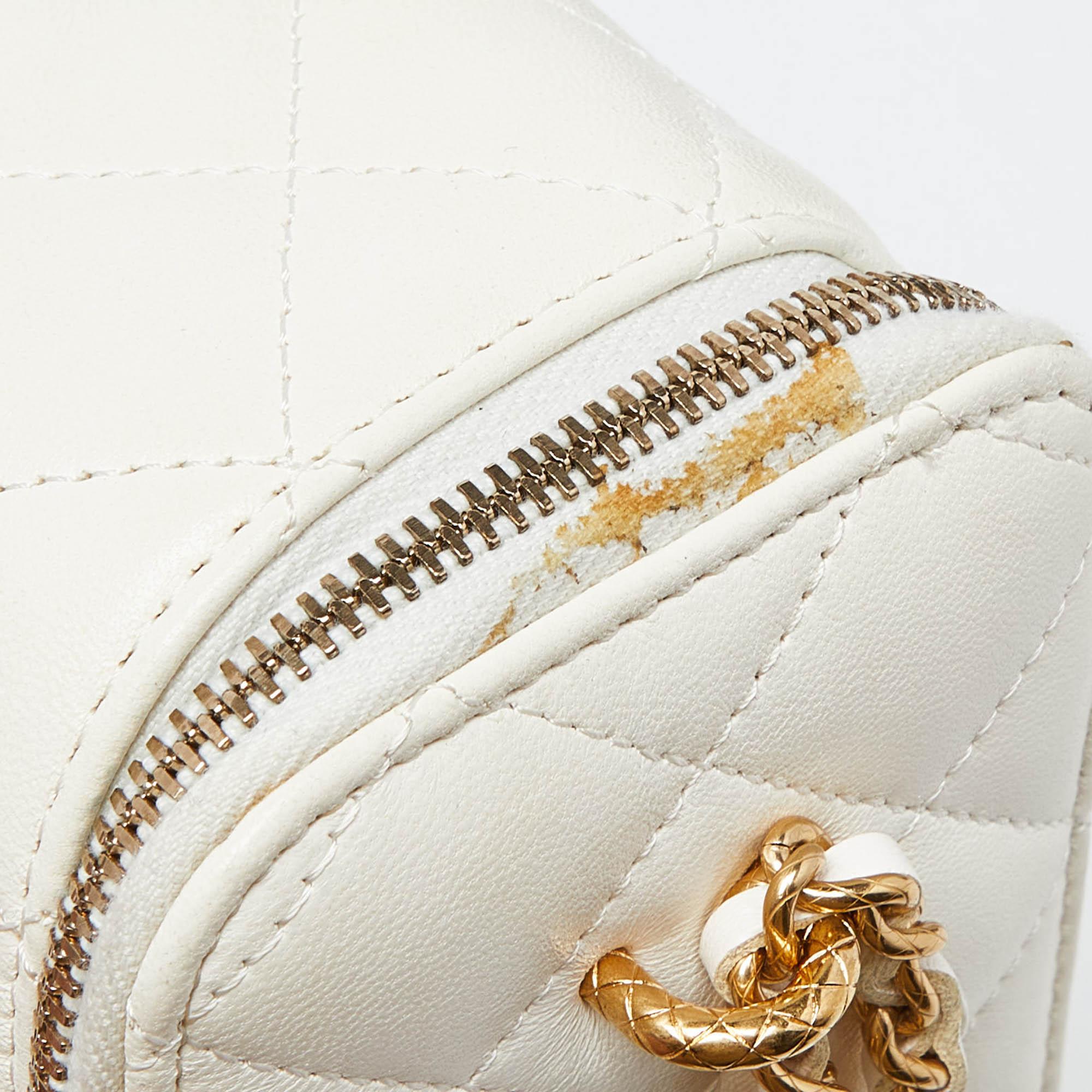 Chanel Off White Quilted Leather Vanity Case Chain Bag 2