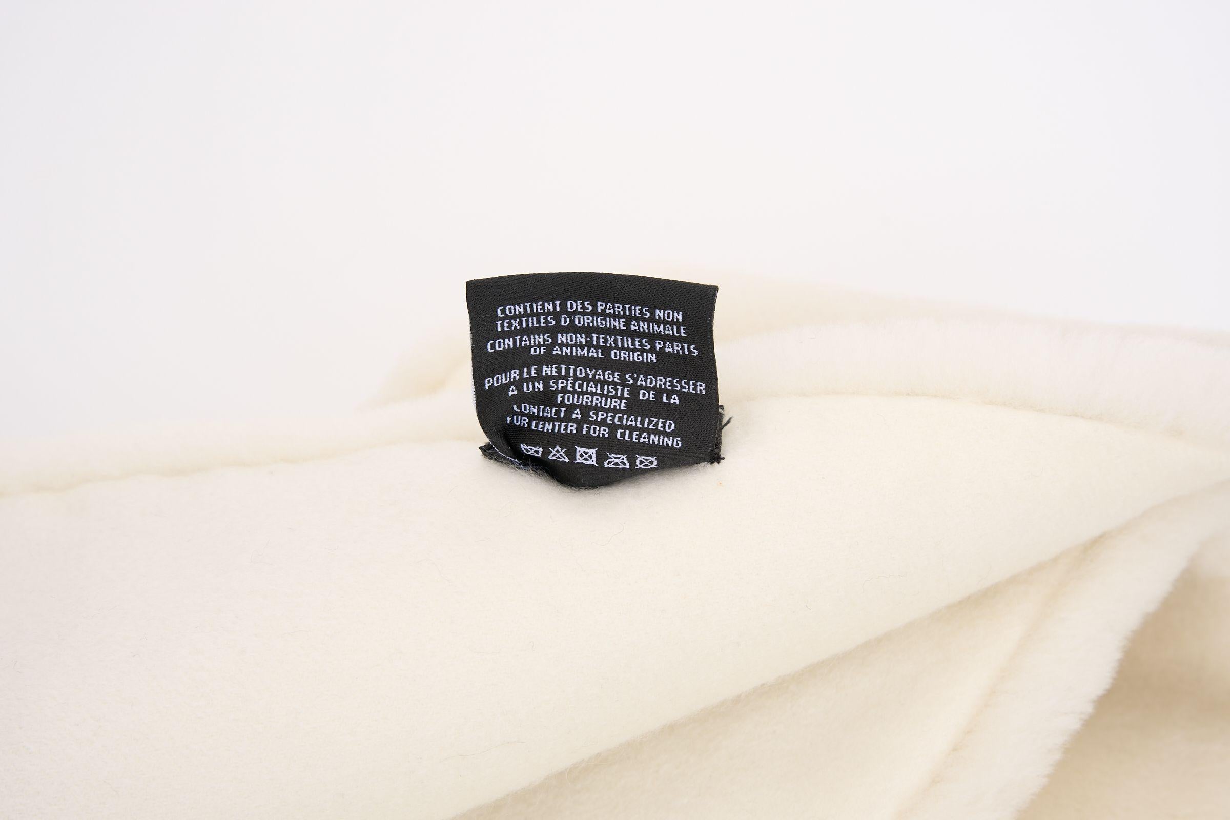 Chanel Off White Shearling Logo Scarf For Sale 1
