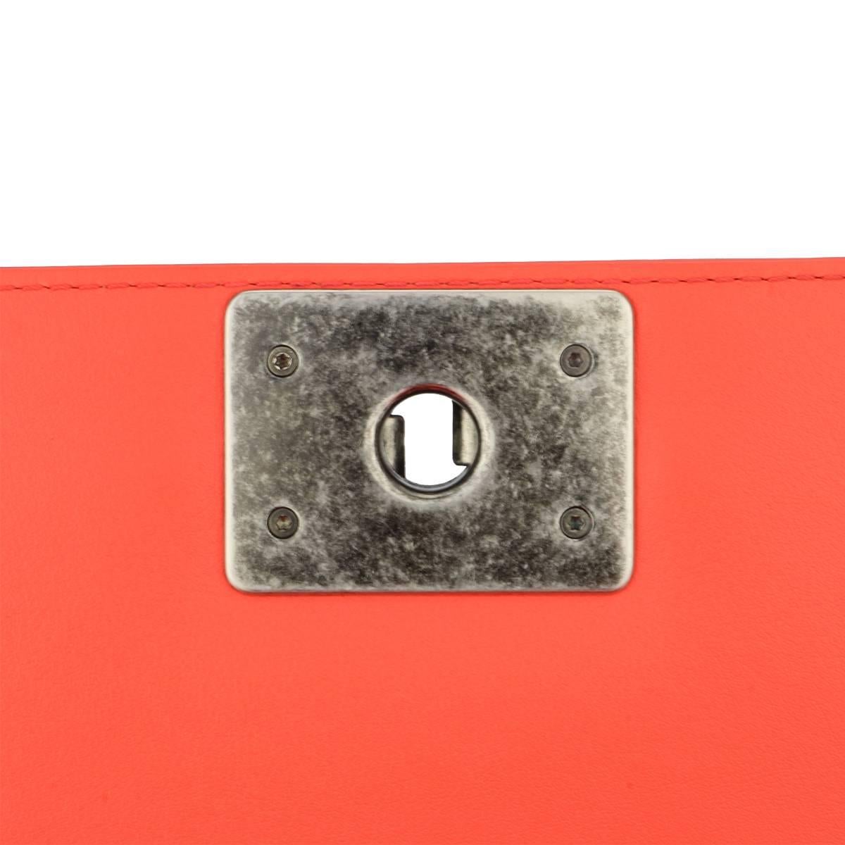 Chanel Old Medium Boy Bag Red Chevron Calfskin with Ruthenium Hardware 2016 10
