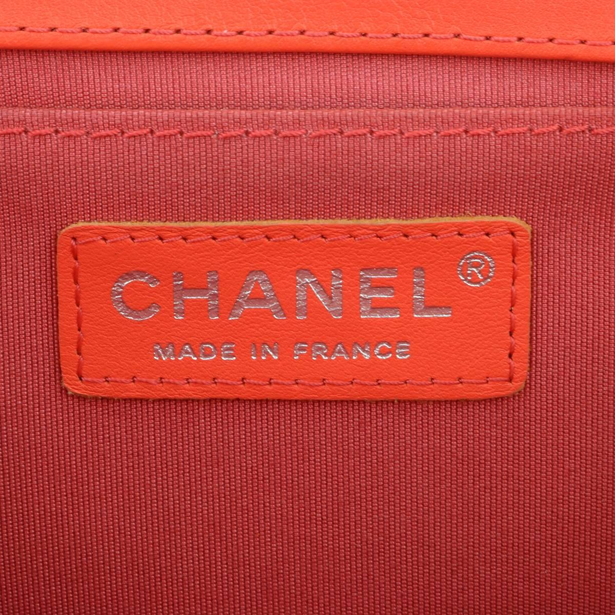 Chanel Old Medium Boy Bag Red Chevron Calfskin with Ruthenium Hardware 2016 12