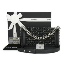 CHANEL Old Medium Chevron Boy Bag in Black Lambskin/Tweed Silver Hardware 2017