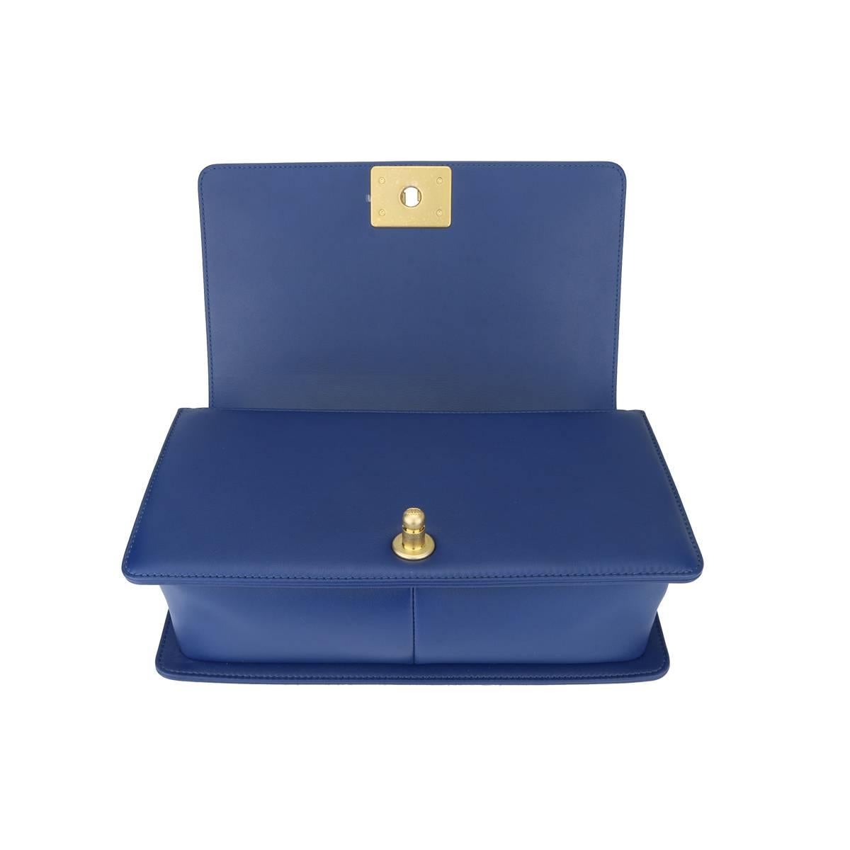 Chanel Old Medium Chevron Boy Blue Calfskin with Brushed Gold Hardware 2018 5
