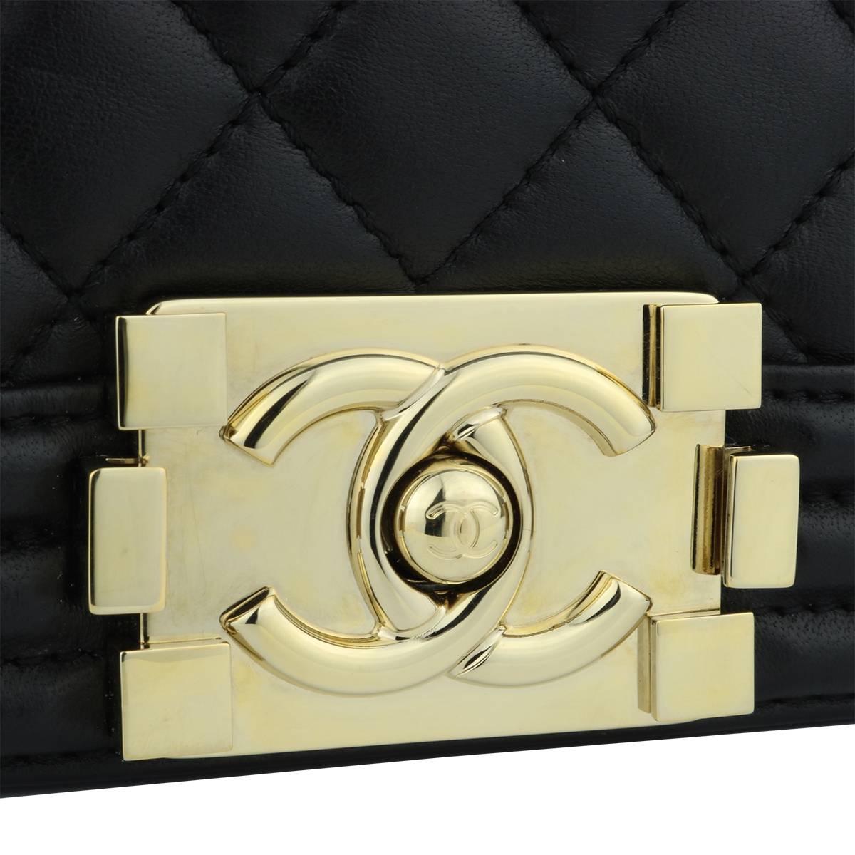Authentic CHANEL Old Medium Quilted Boy Black Lambskin with Shiny Gold Hardware 2016.

This stunning bag is still in a mint condition, the bag still holds its original shape and the hardware is still very clean and shiny.

Exterior Condition: Mint