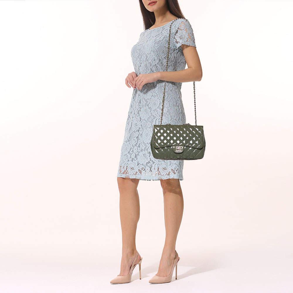 Chanel Olive Green Patent Leather Jumbo Classic Single Flap Bag In Fair Condition In Dubai, Al Qouz 2