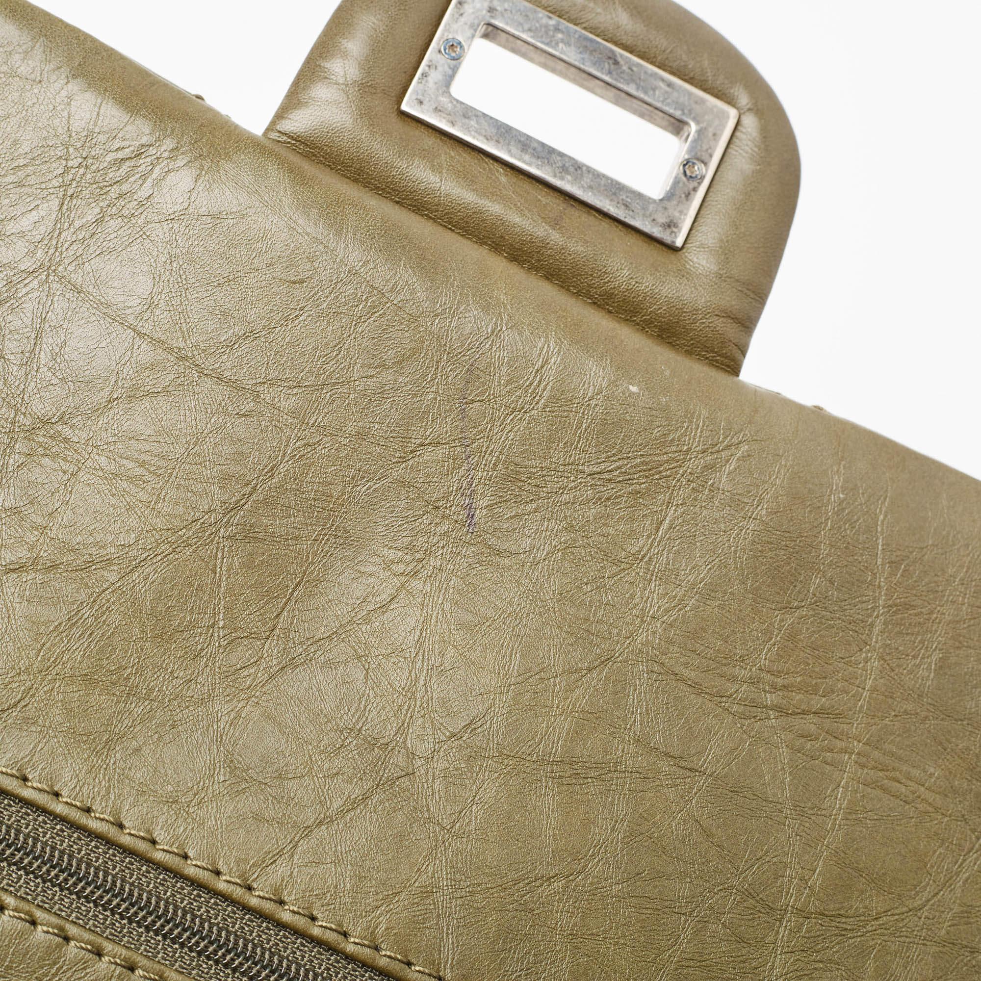 Chanel Greene & Greene trapuntato in pelle invecchiata Reissue 2.55 Classic 227 Flap Bag in vendita 3