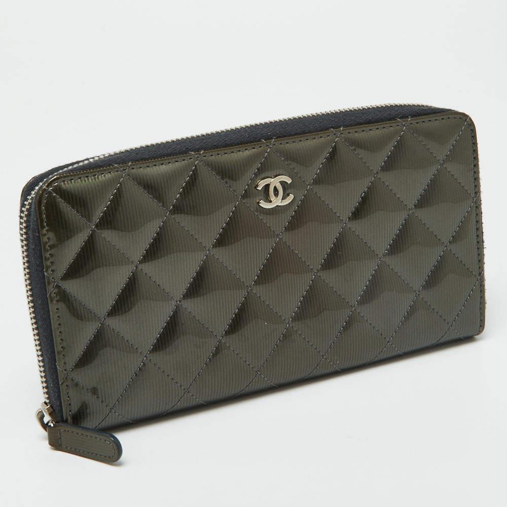 This wallet is a great everyday accessory. It is made from quality materials on the exterior and features a compartmentalized interior.