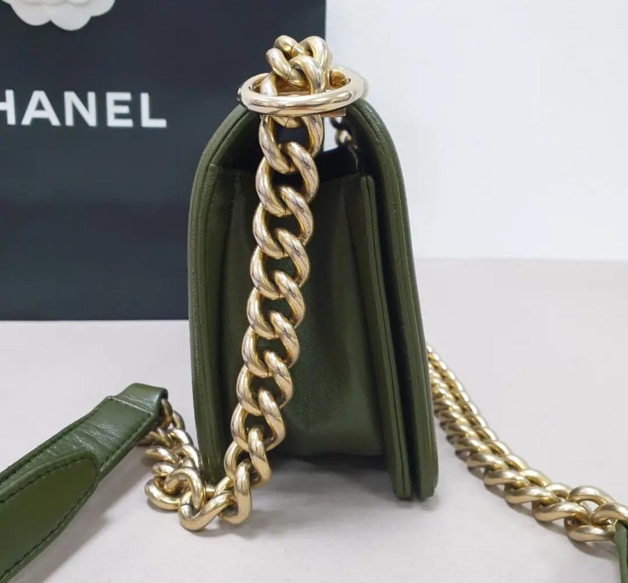 Black CHANEL  Olive Green Tweed Chain Chevron Boy Bag