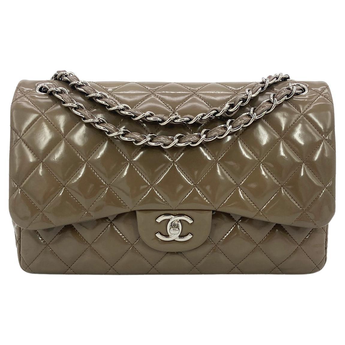 Amazing Chanel Shopping Tote bag in White Caviar quilted leather