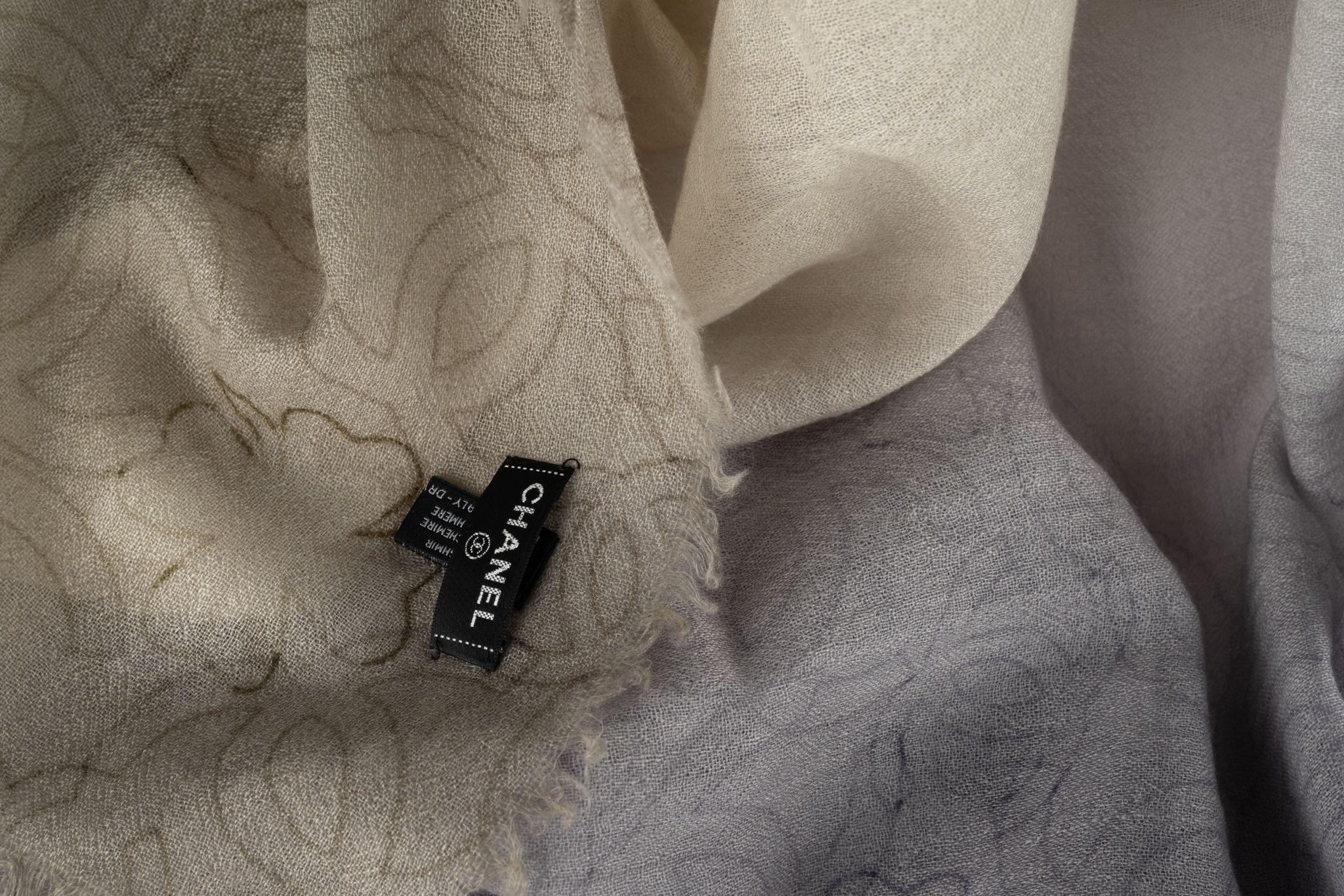 De las mujeres Chal Chanel Ombre Cashmere Space Nuevo en venta